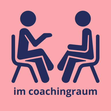 symbolbild für coaching im coachingraum: zwei personen sitzen auf stühlen und unterhalten sich